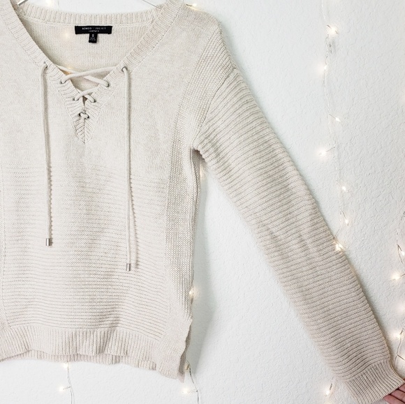 Romeo & Juliet Lace Up V Neck Sweater Small - Picture 4 of 9